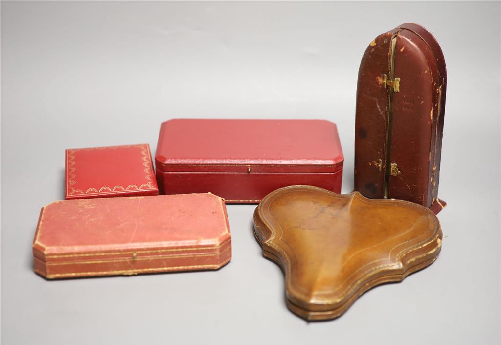 5 Cartier jewellery boxes and a Chaumet double door case.